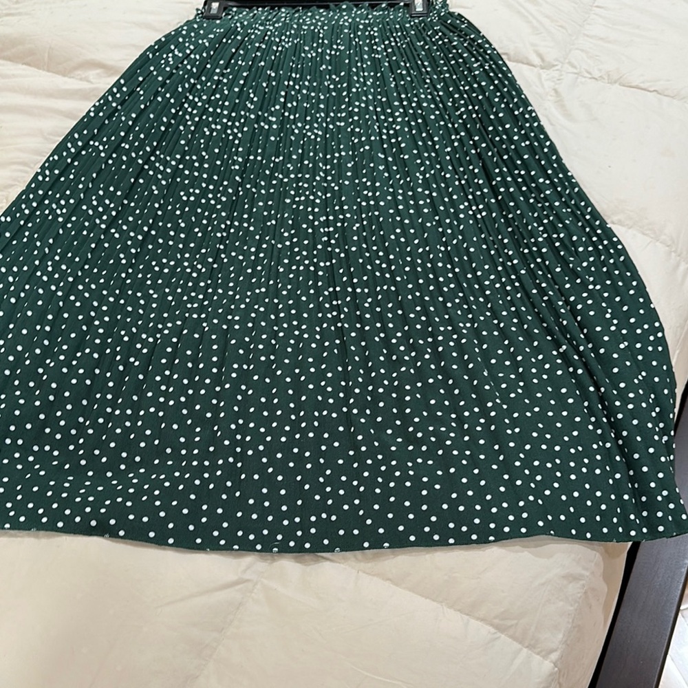 Green Pleated Maxi A-Line Skirt for Casual Wear